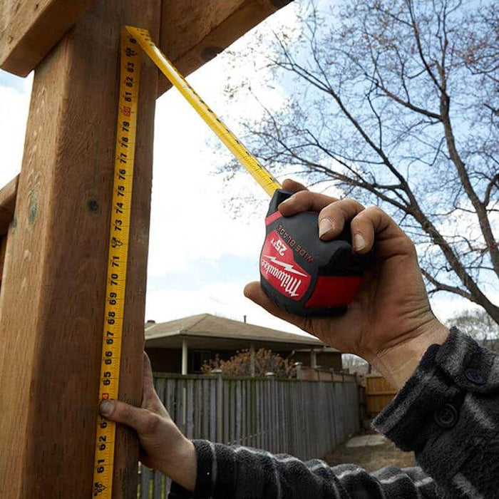 Milwaukee 4932471818 Premium Wide Blade 8m/26ft Tape Measure