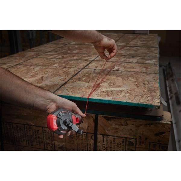 Milwaukee 4932498391 Bold Line Chalk Reel with Red Chalk Refill