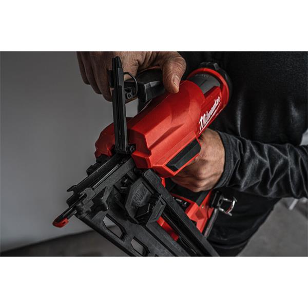 Milwaukee M18FN16GA-0X M18 Fuel 16GA Angled Finish Nailer (Bare Unit)