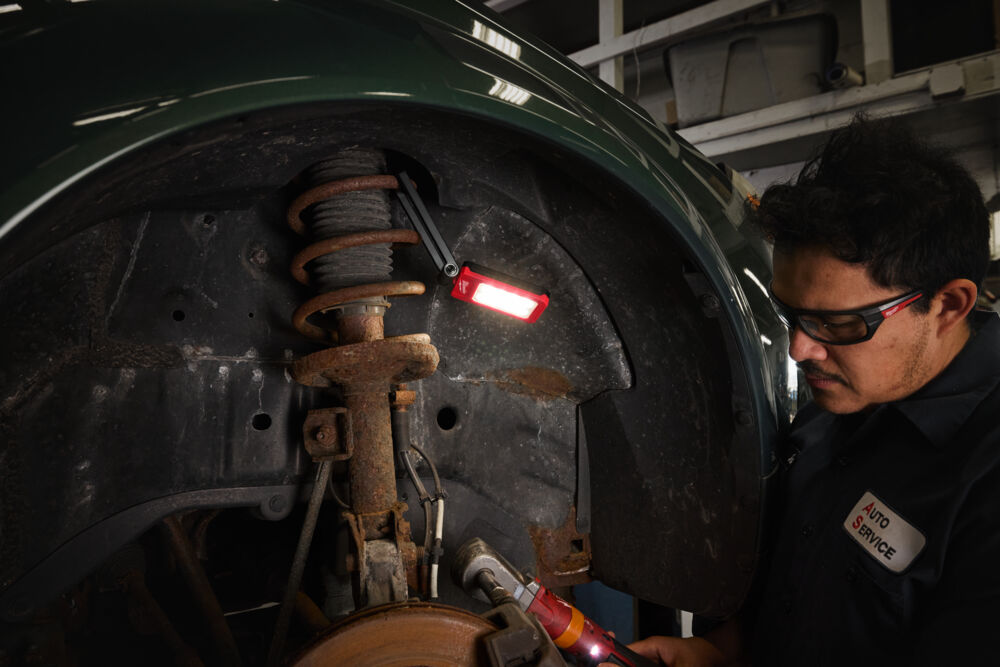 Milwaukee IRFFL500 Internal Rechargeable Folding Flood Light