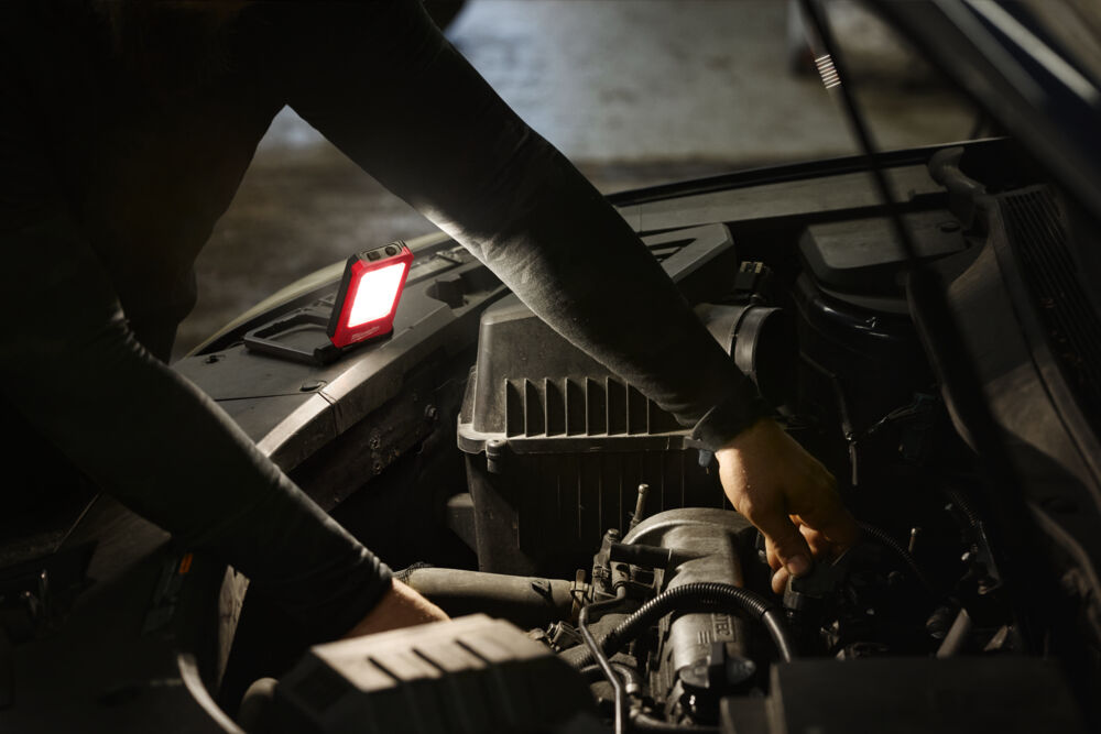 Milwaukee IRFFL500 Internal Rechargeable Folding Flood Light