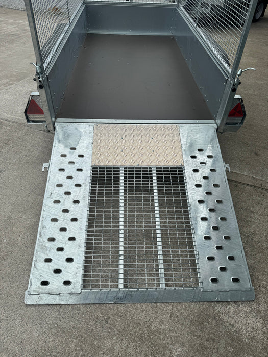 Nugent GP 8' 2'' x 4' 2'' Twin Axle c/w Mesh Sides (2000Kg)