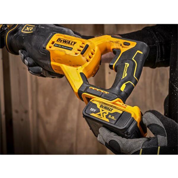 DeWalt DCS382N-XJ 18V XR Brushless Reciprocating Saw (Bare Unit)