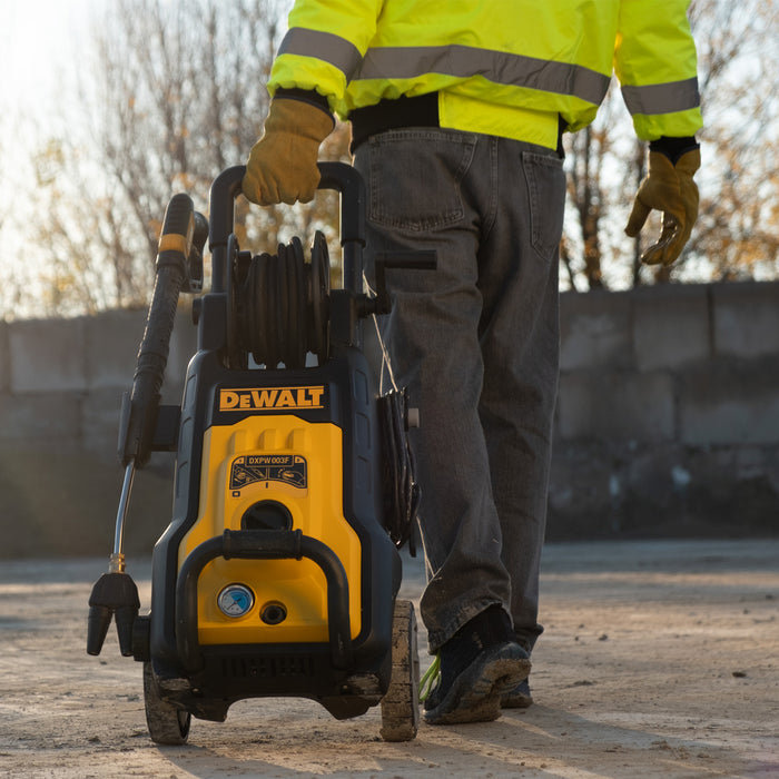 DeWalt DXPW003F 150bar 700L/hr 2.7kW High Pressure Washer with Hose Reel