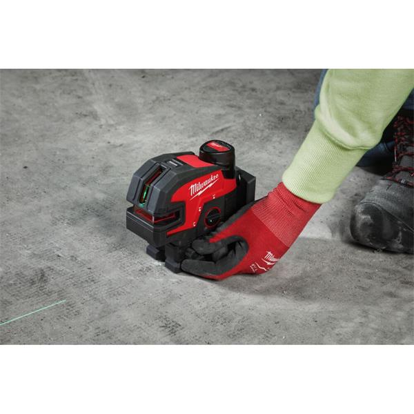 Milwaukee M12CLL4P-301C M12 Cross Line with 4 Points Laser, 1x Track Clip, 1x Target Plate (1x3Ah)