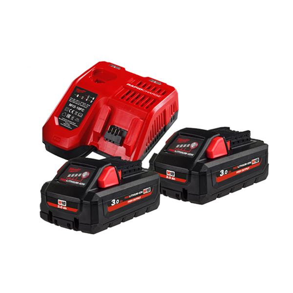 MILWAUKEE 3 AMP BATTERY AND CHARGER KIT