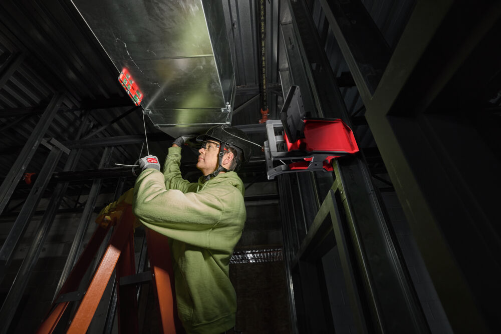 Milwaukee M18PAL2 M18 GEN 2 Pivoting Area Light (Bare Unit)