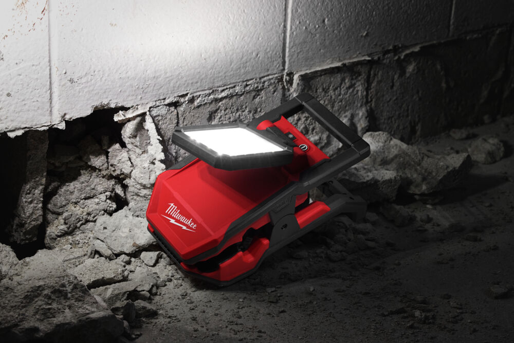 Milwaukee M18PAL2 M18 GEN 2 Pivoting Area Light (Bare Unit)