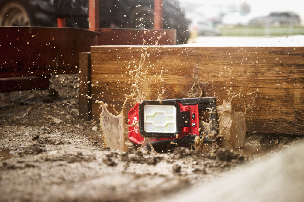 Milwaukee M18PAL2 M18 GEN 2 Pivoting Area Light (Bare Unit)