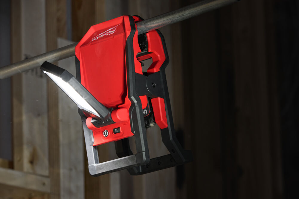 Milwaukee M18PAL2 M18 GEN 2 Pivoting Area Light (Bare Unit)