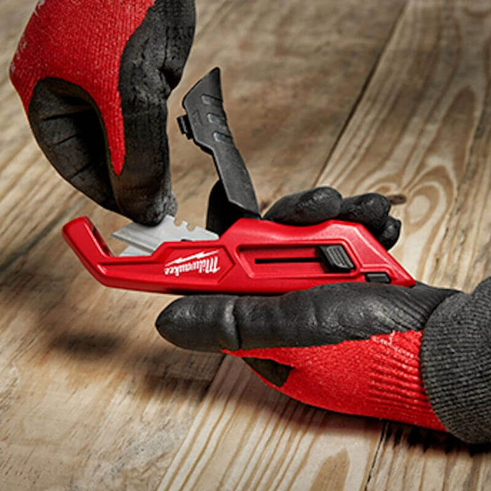 Milwaukee 4932471359 Sliding Utility Knife c/w Blade Storage