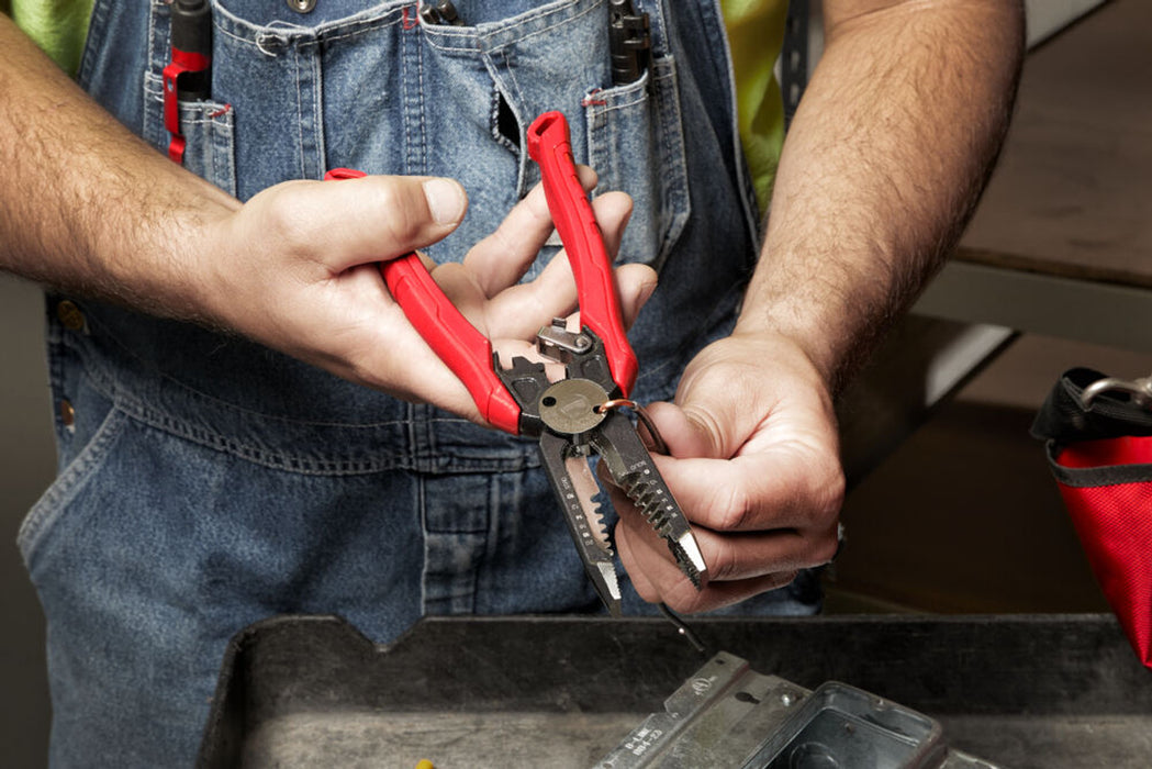 Milwaukee 4932478554 7 in 1 Combination Pliers