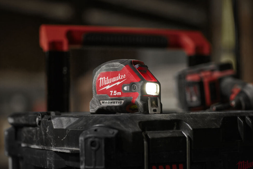Milwaukee 4932492469 LED Magnetic Tape Measure 7.5m