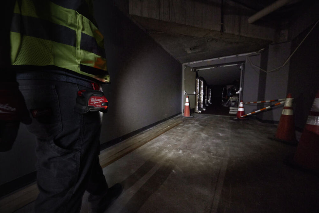 Milwaukee 4932492469 LED Magnetic Tape Measure 7.5m