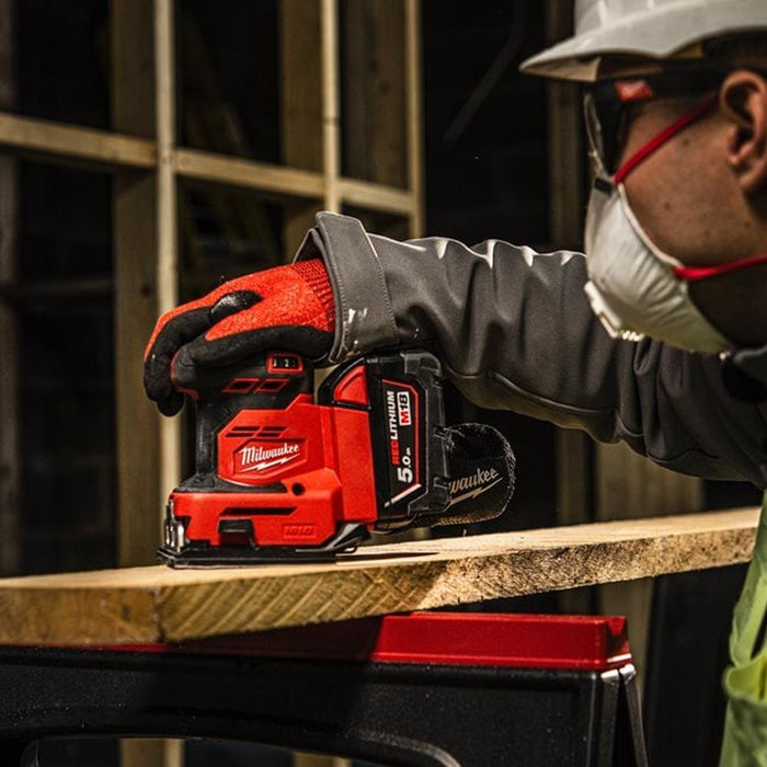 Milwaukee M18BQSS-0 Brushed Quarter Sheet Sander (Bare Unit)