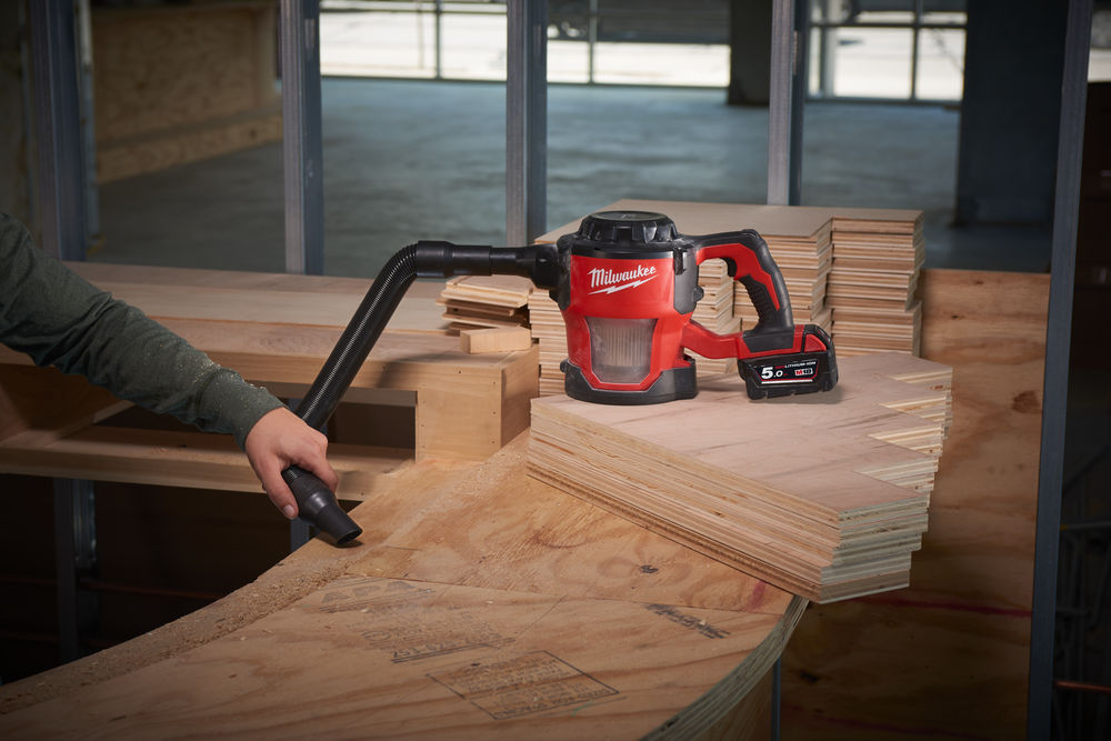 Milwaukee M18CV-0 M18 Compact Hand Vacuum (Bare Unit)