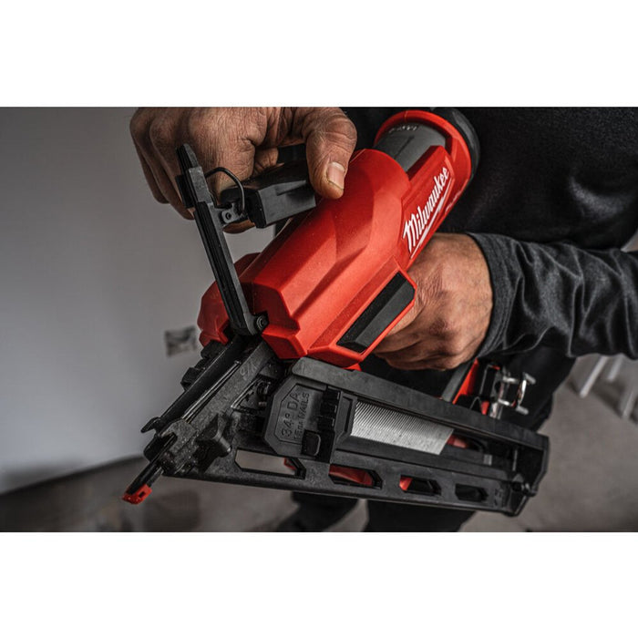 Milwaukee M18FN15GA-0X M18 FUEL 15GA Angled Finish Nailer (Bare Unit)