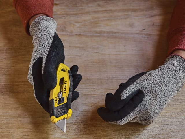 Stanley Control-Grip™ Retractable Utility Knife