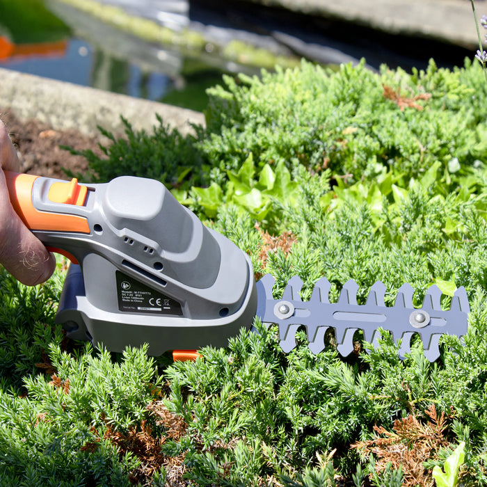 Terratek Cordless Hedge Trimmer | 7.2V 2-in-1 Battery Hedge Cutter