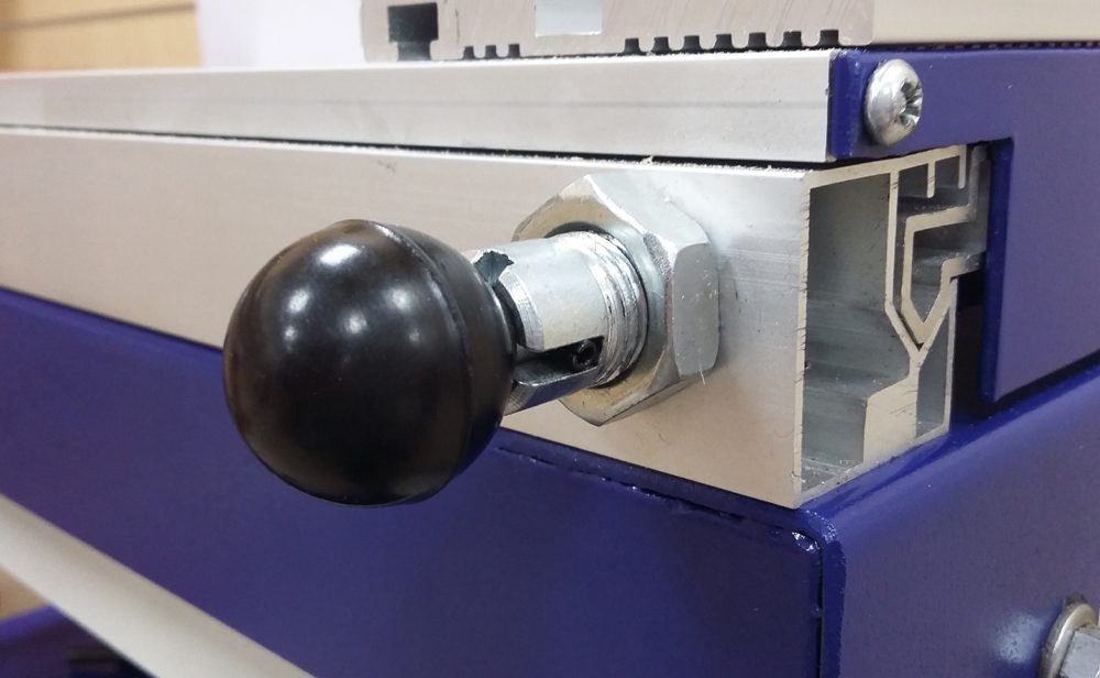 Charnwood W015 Floor Standing Router Table — Mallow Tools