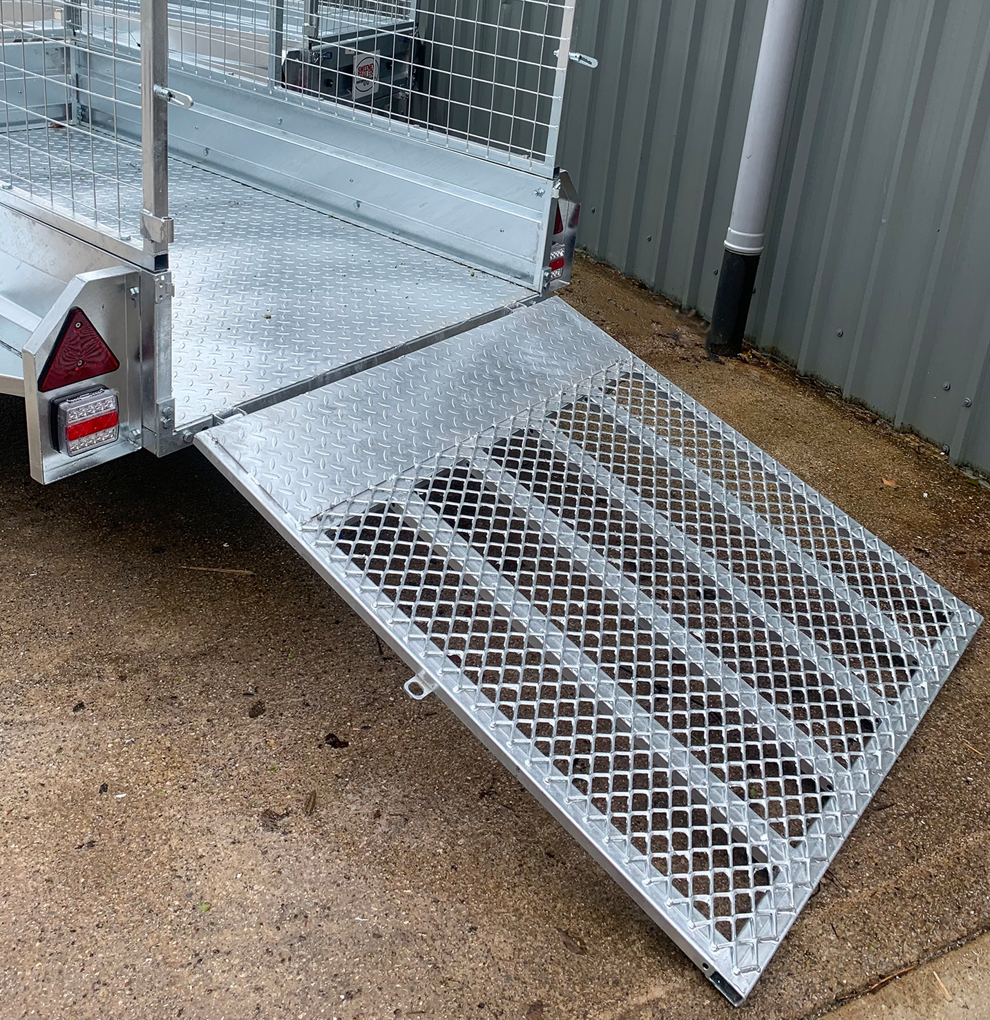 Sweeney Trailers 4ft Rear Ramp Door (Pre 2025) — Mallow Tools